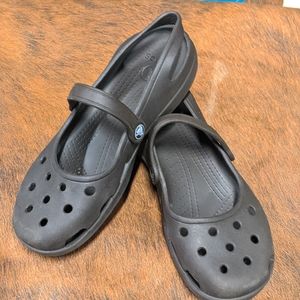 Crocs Mary Jane sandals women's size 10 wide
